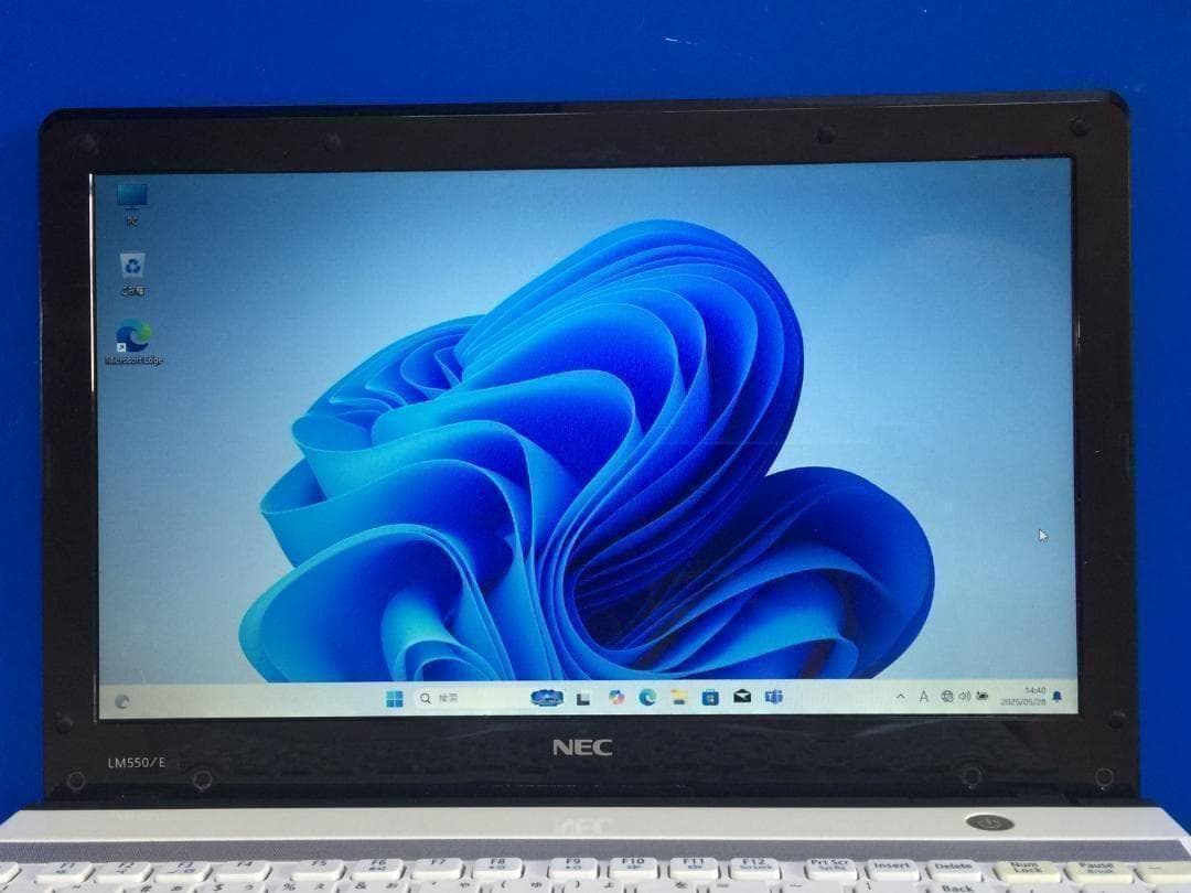 NEC PC-LM550DS3EW 13.3型液晶 コンパクト テンキ付きノート