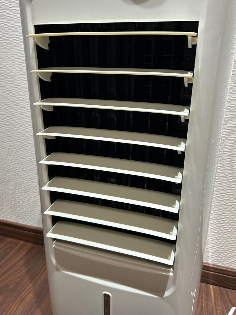 ◇ペルチェ式◇冷風扇冷風機◇ホワイト◇送料込み◇未使用に近い◇