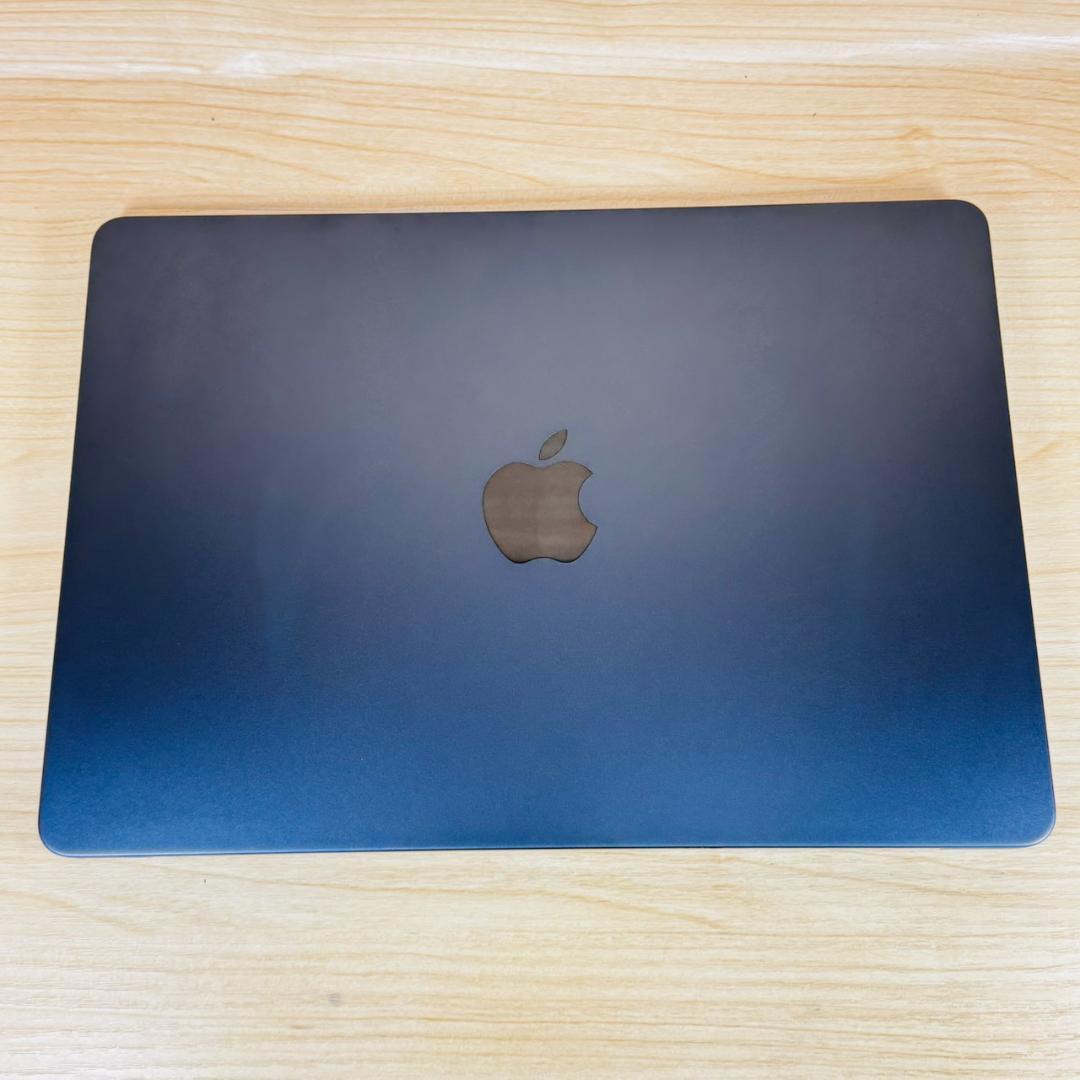 P311 未使用に近い Apple MacBook Air M2 13inch