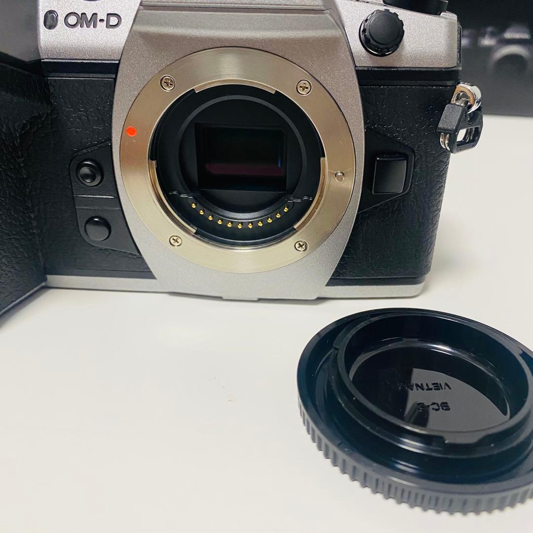 OLYMPUS OM-D E-M1 Mark II ボディシルバー