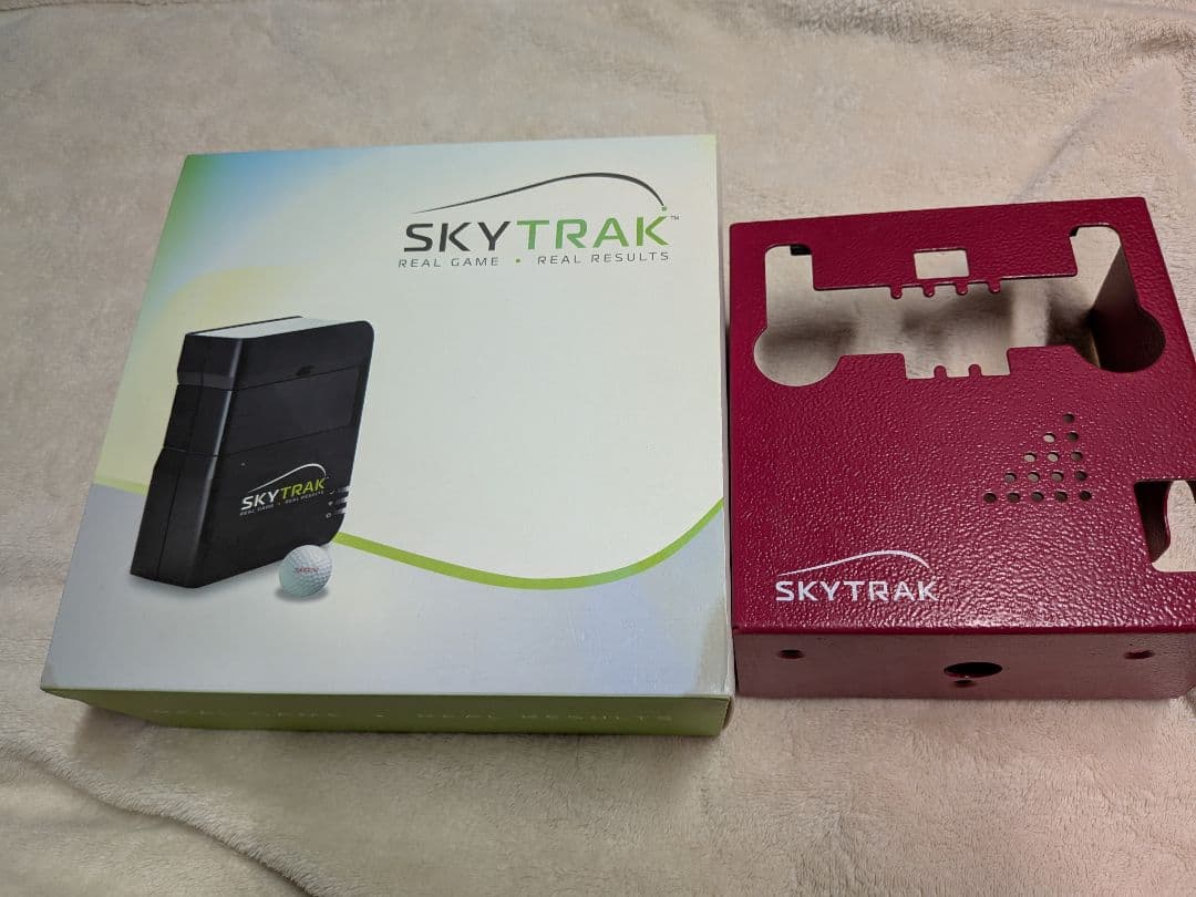 SkyTrak スカイトラック ゴルフシミュレーター 専用ケース付き