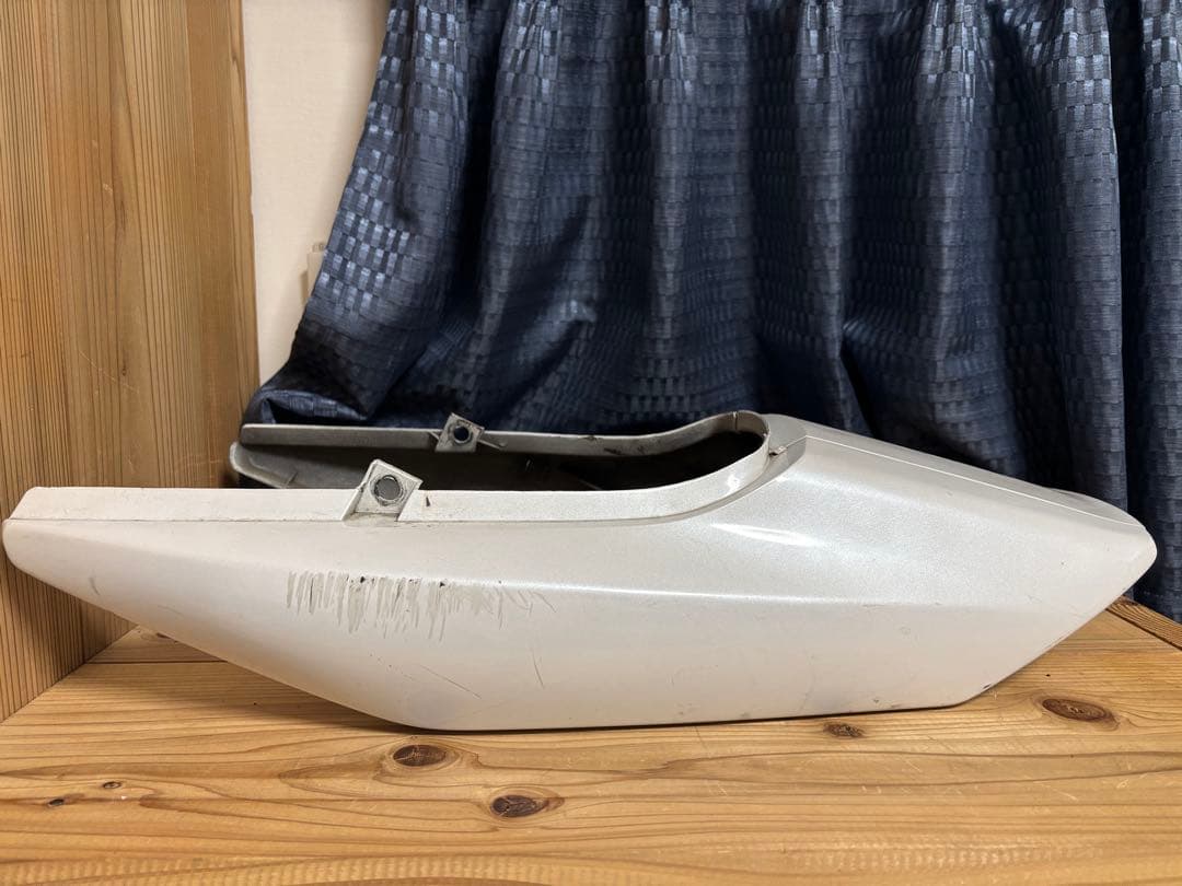 YAMAHA xjr400r 4hm 外装 ホワイト