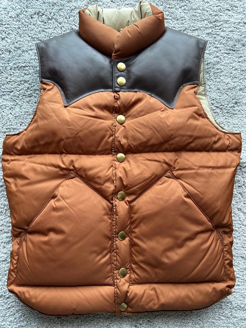 RockyMountainFeatherbedダウンベスト 36レザーヨーク美品