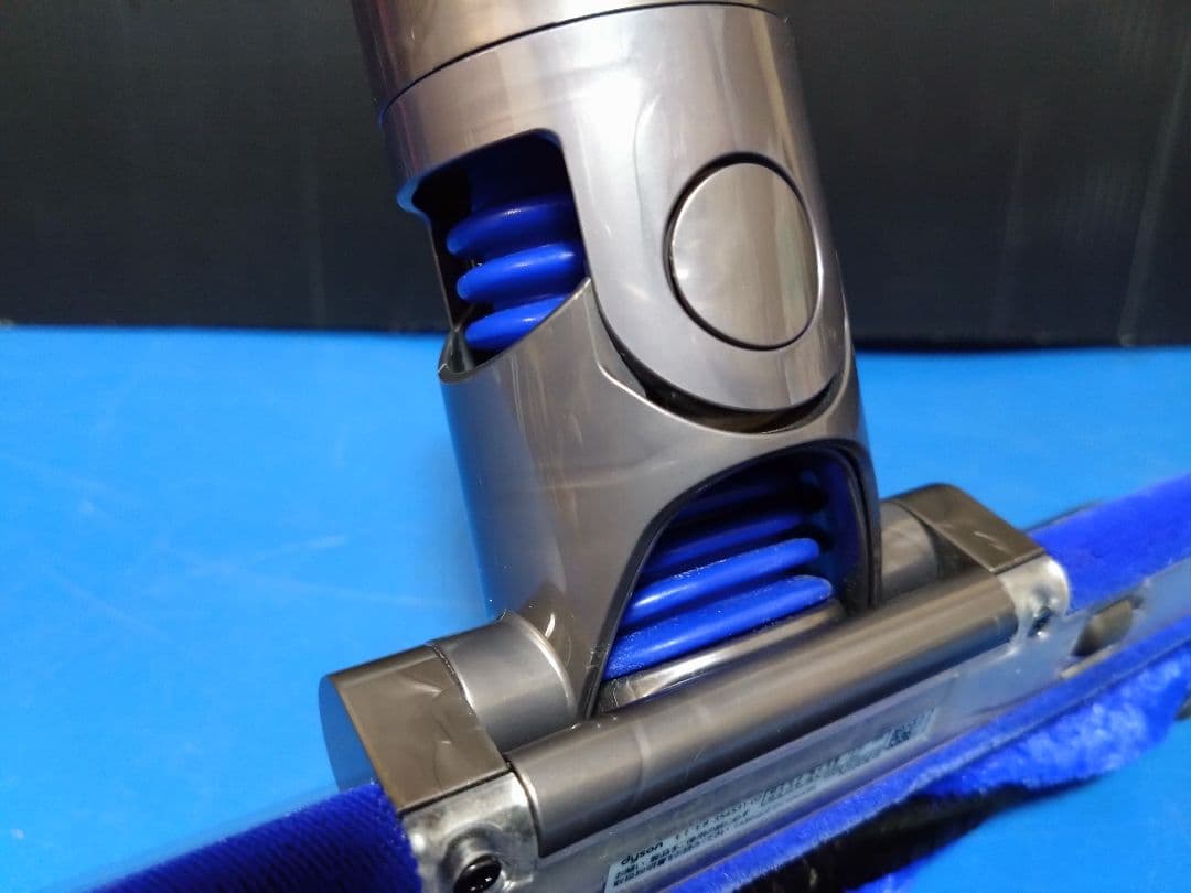 dyson‼️お買い得品！デジタルスリム フィラフィ SV18
