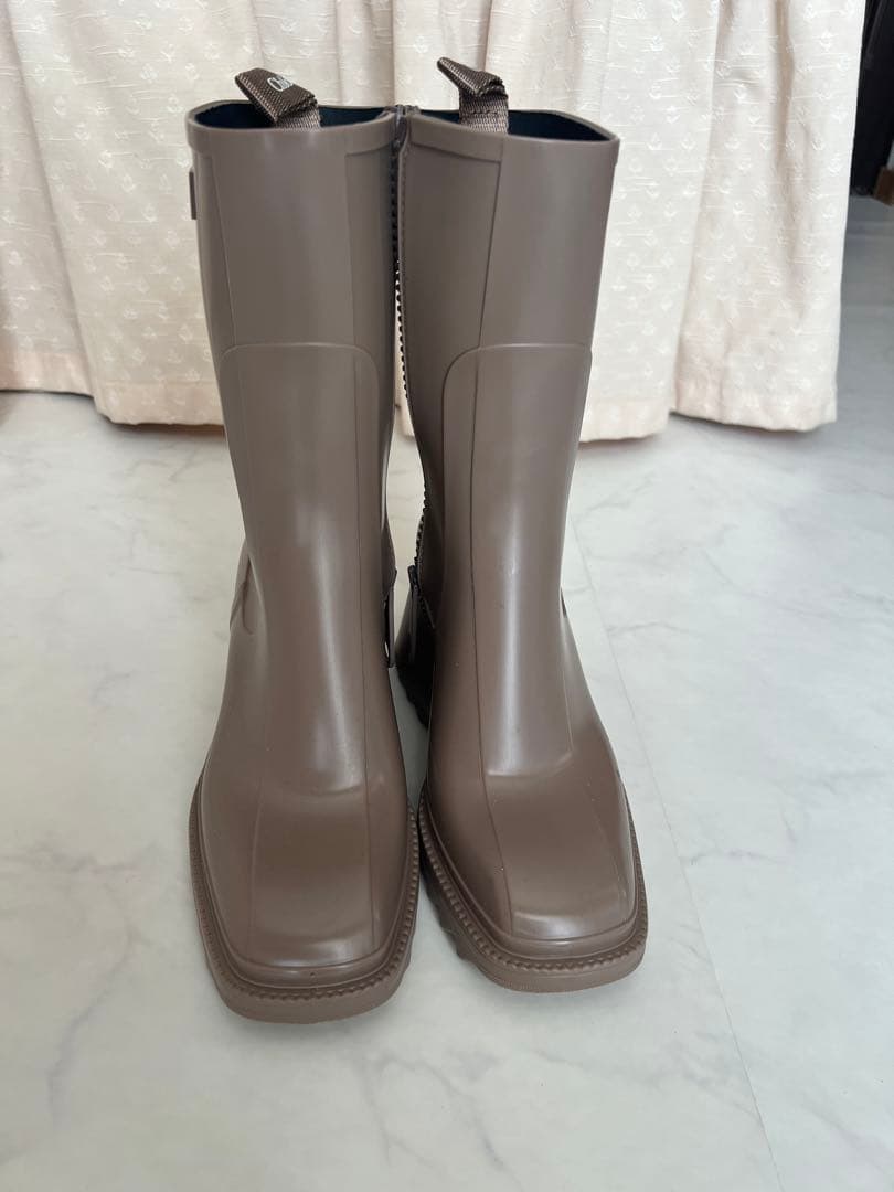 【美品】Chloe Betty レインブーツ ベージュ 長靴