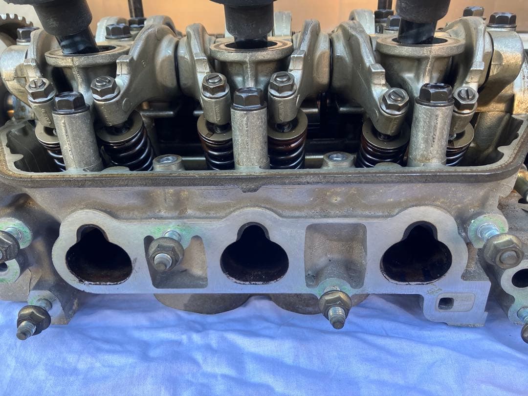 JA4トゥデイ　シリンダーヘッドASSY