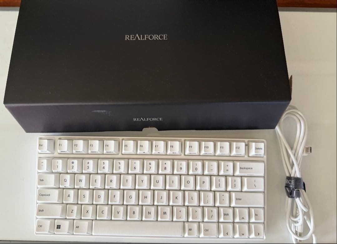 REALFORCE RC1 キーボード 70% ホワイト 英語配列 30g