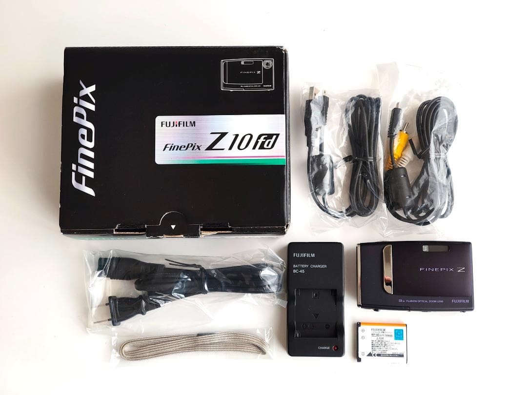 富士フィルム FinePix Z10fd