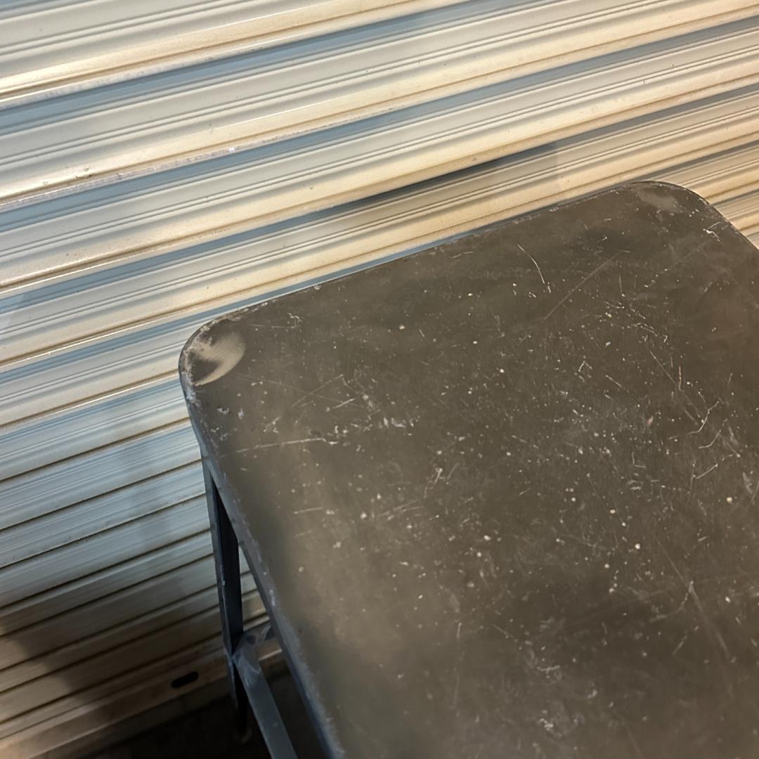 MINTIAインダストリアル メタルハイスツール バーチェア