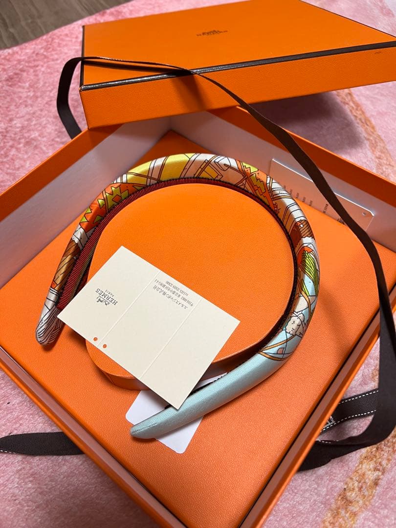 新品　エルメス カラフル地図柄 ヘアバンド