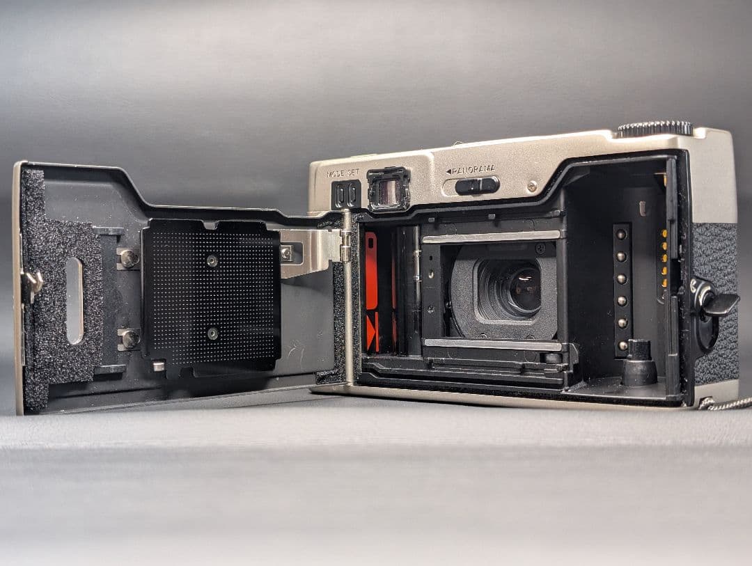 Nikon 35Ti コンパクトフィルムカメラ