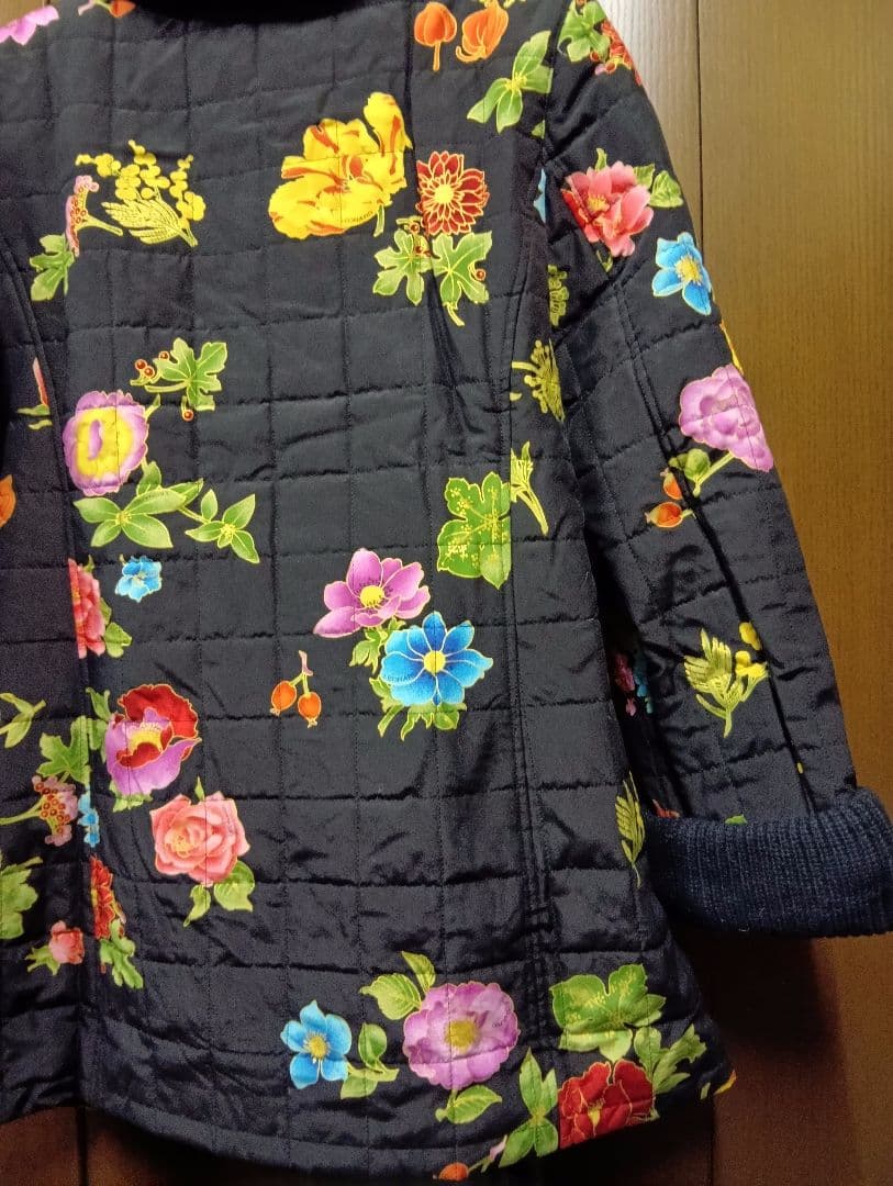 レオナール　カラフル花柄キルティングジャケット