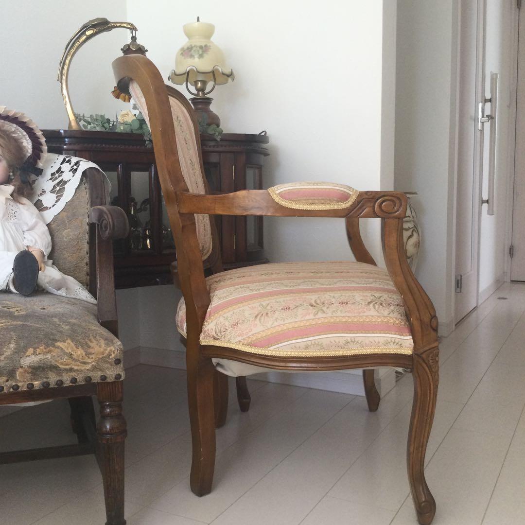 猫脚アームチェアー　　ロココ調肘掛けチェアー
