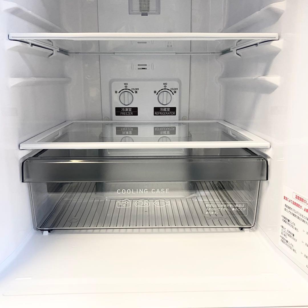 一人暮らし自炊派さんにも使いやすくておすすめ！シンプルがオシャレ♪冷蔵庫146L