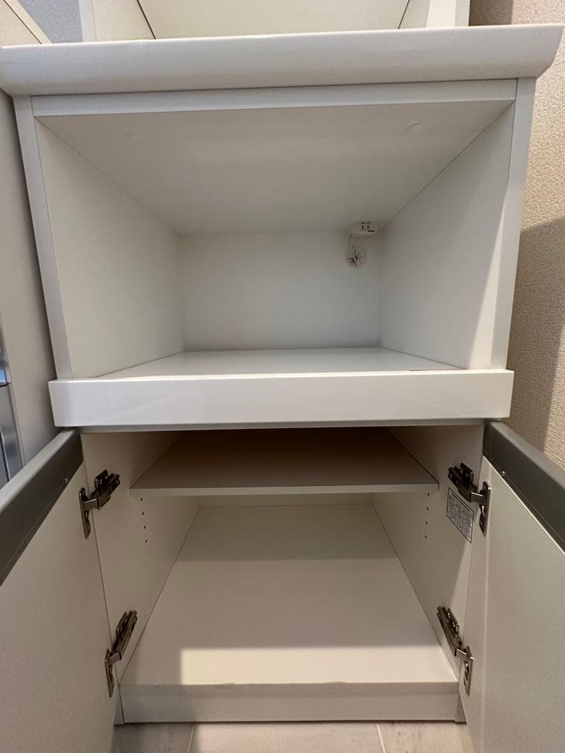 配送なし直接引き取りのみニトリのキッチンボード(食器棚)