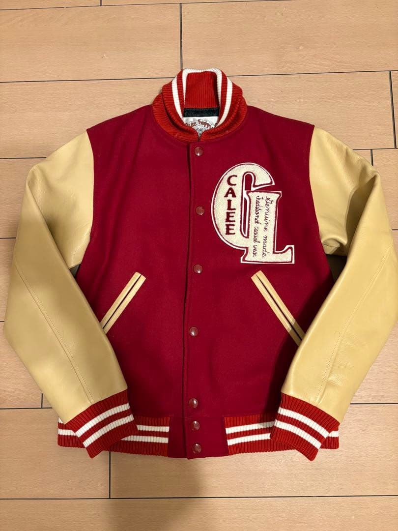 CALEE スタジャン 赤/ベージュ