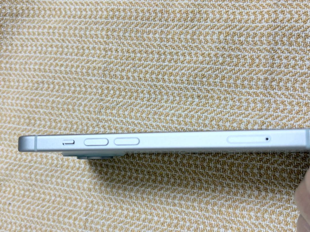 iPhone15 128GB SIMフリー　本体　ホワイト