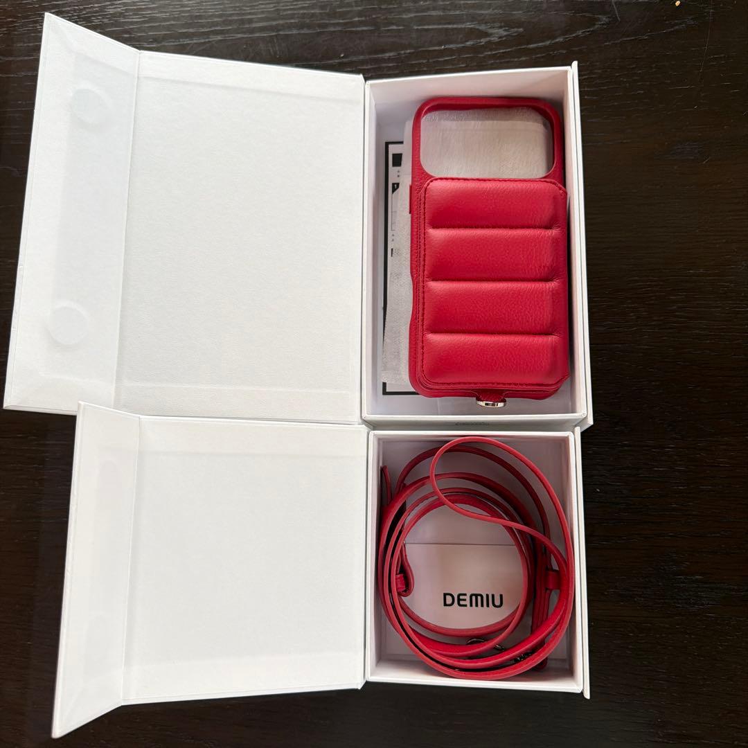 【美品】DEMiu Ballon iPhone17ProMax ケース レッド