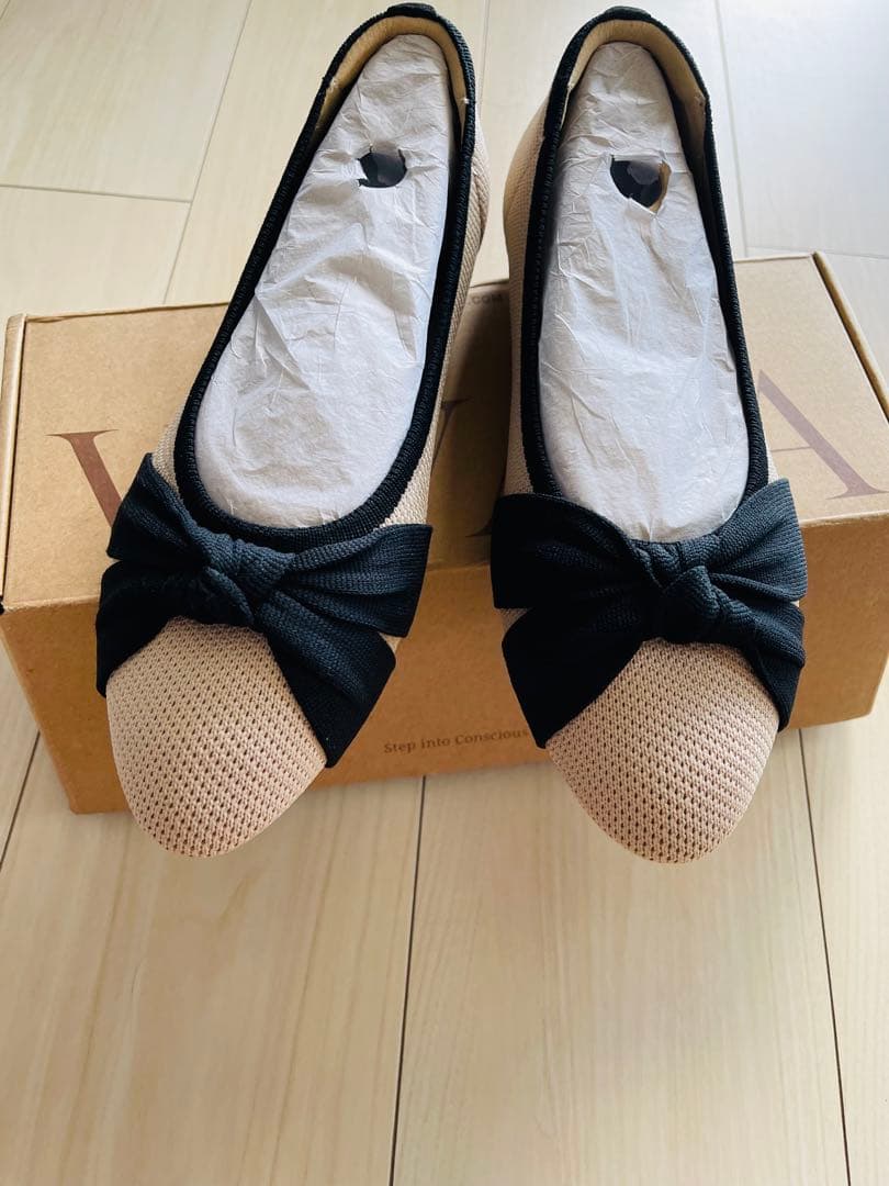 新品！VIVAIA [Bibi] アーモンドトゥ 結びデザイン フラットシューズ