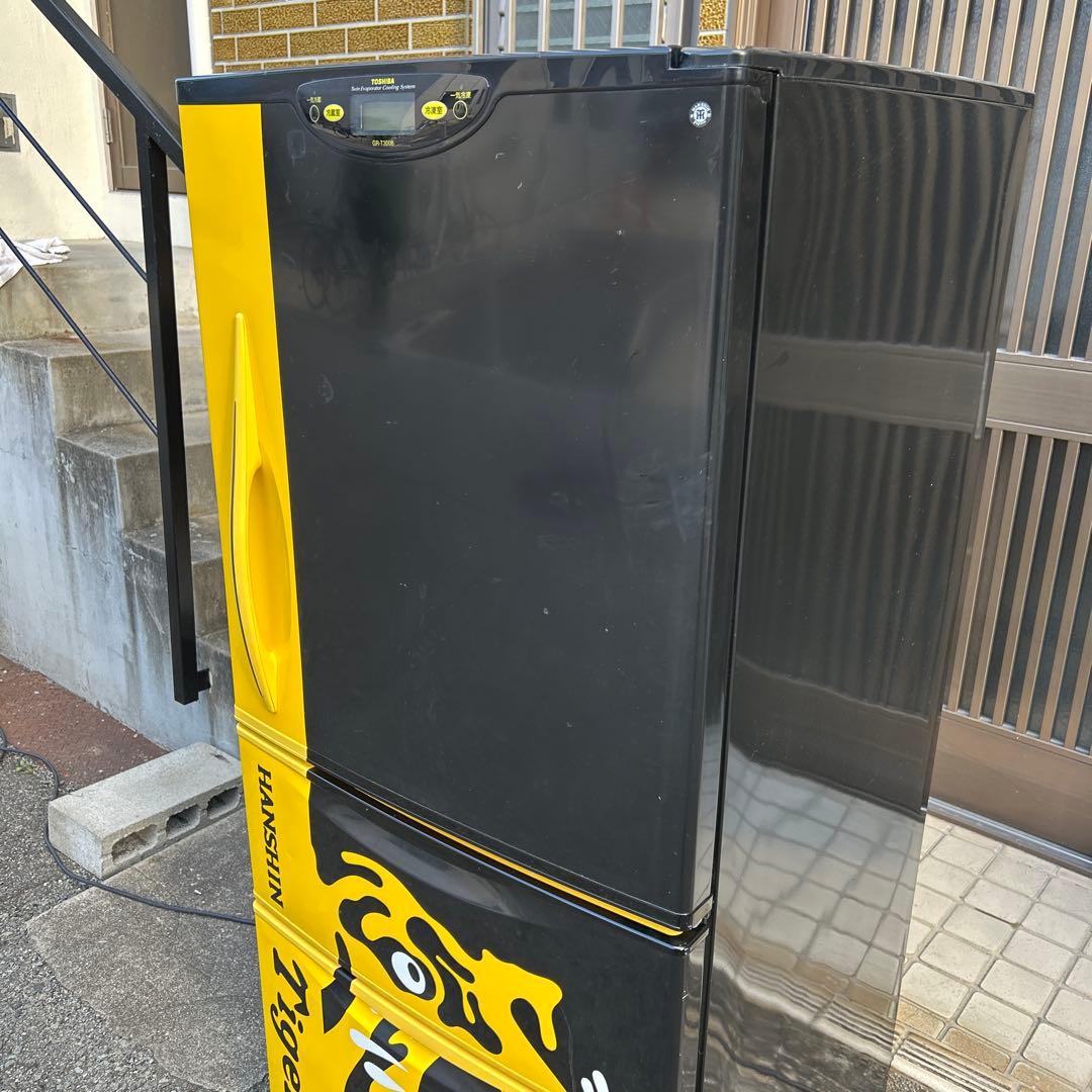 【貴重】阪神タイガース　冷蔵庫