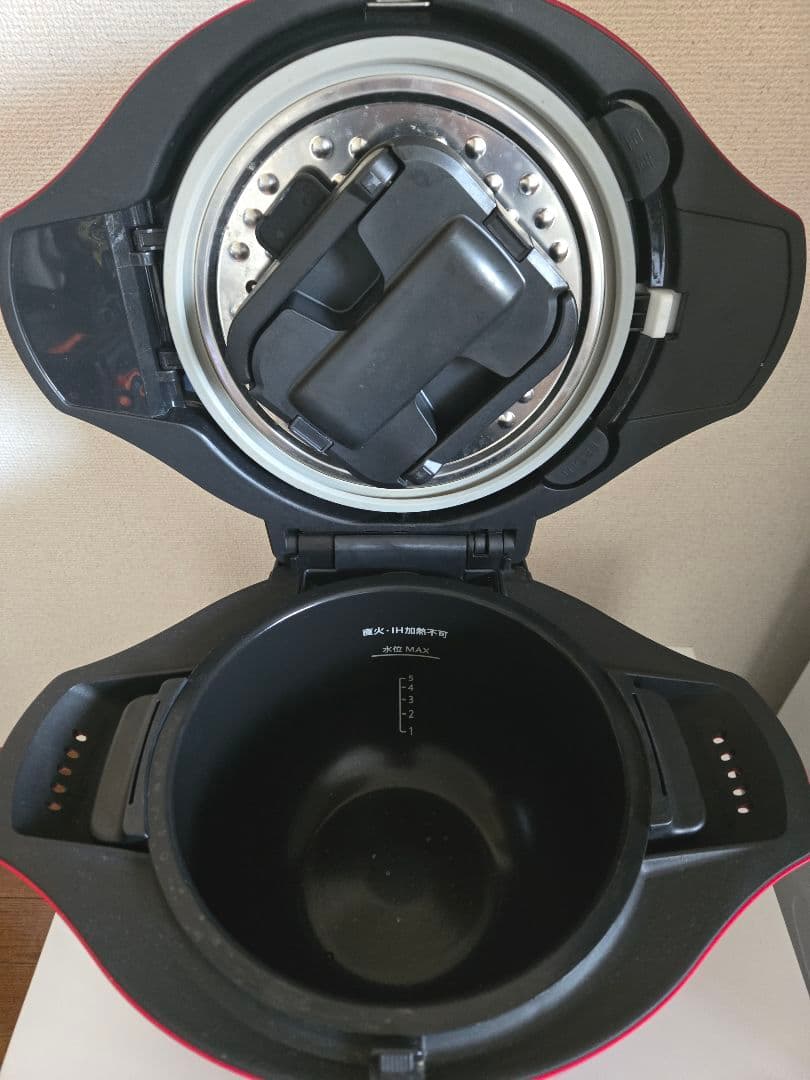 シャープ ヘルシオ ホットクック KN-HW24F-R 2021年製