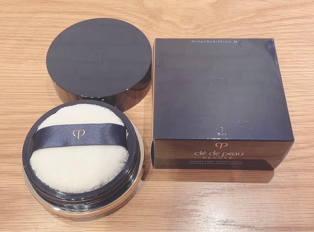 クレ・ド・ポー ボーテ プードルトランスパラントn M 1ライト