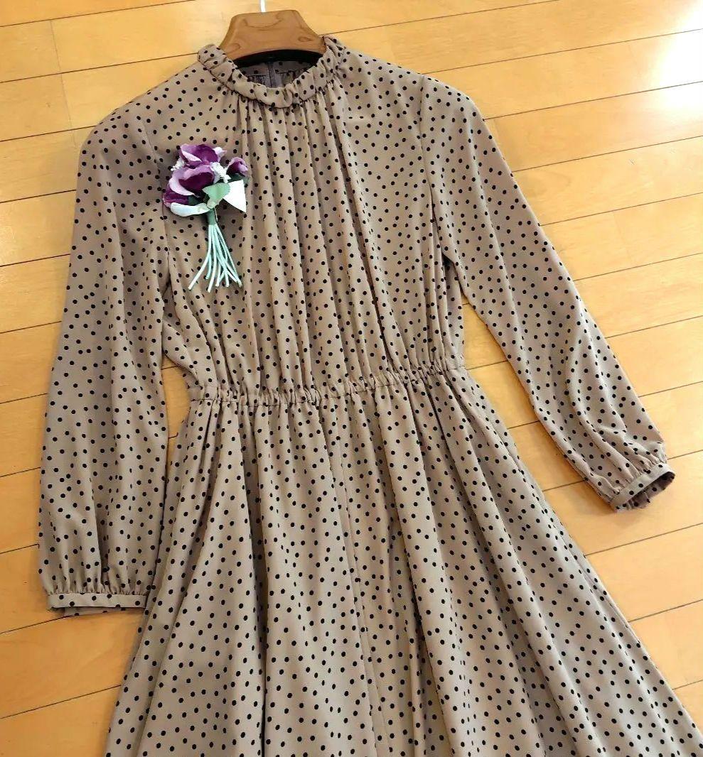 ミ*リ様 レリアン 近年モデル ベージュドットロングワンピース