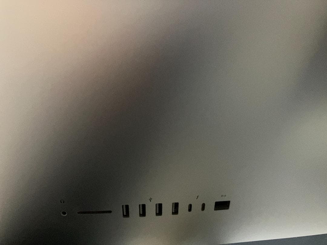 Apple iMac 27インチ Retina 5Kディスプレイモデル