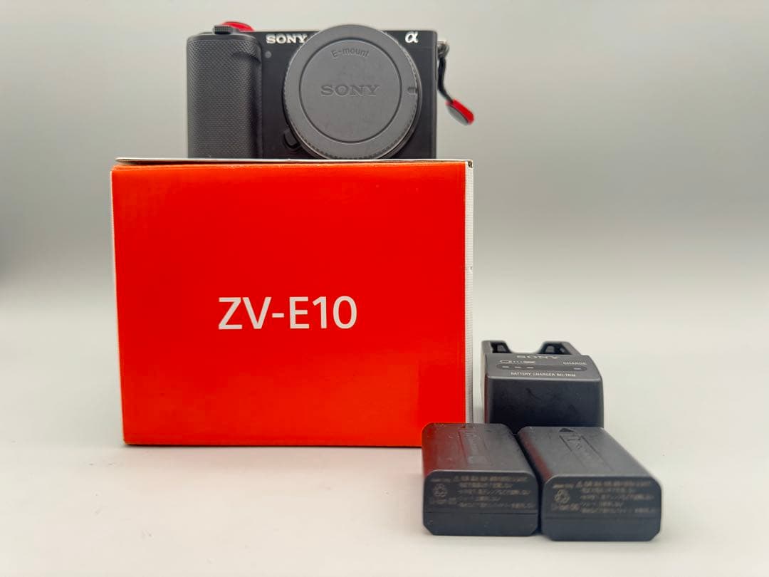 【いずみ】SONY ZV E-10 ボディ＋充電器＋バッテリー2個