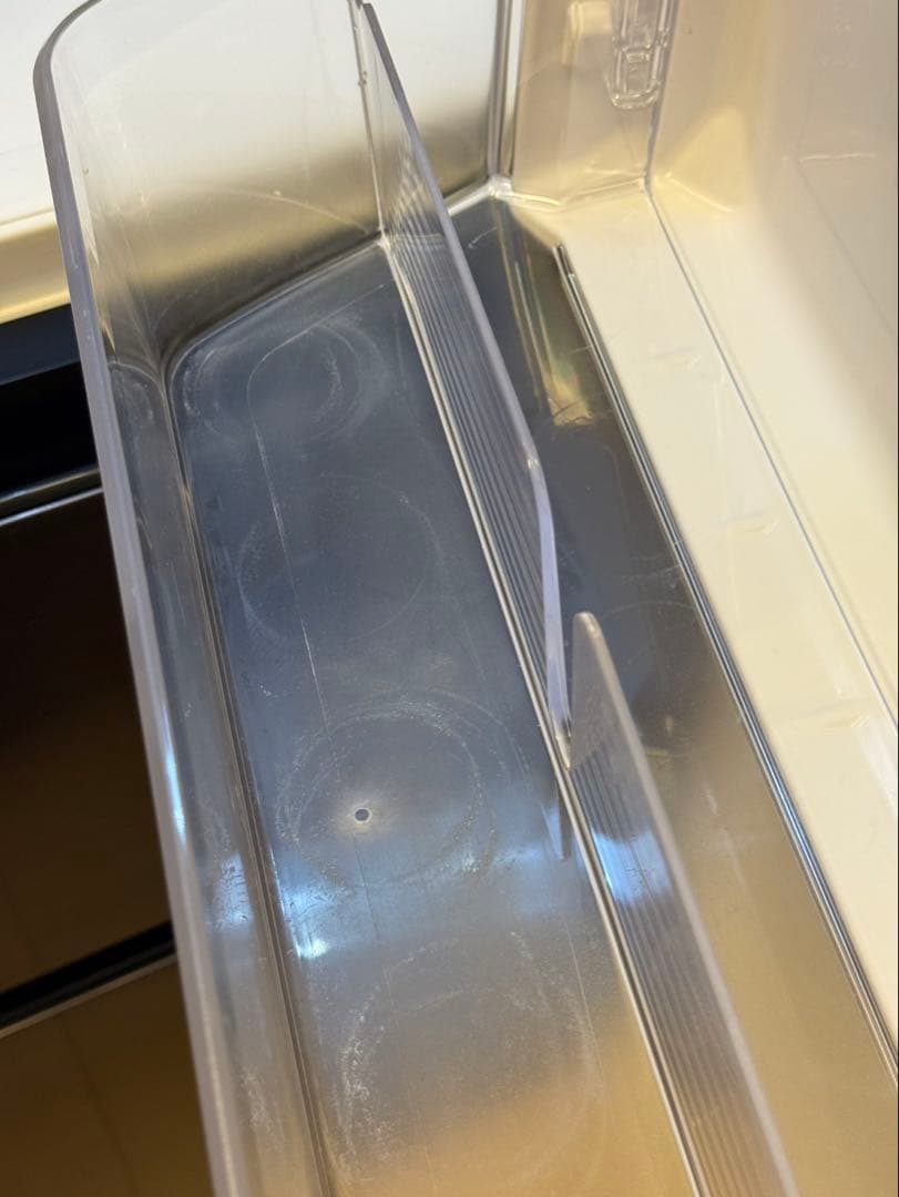 日立ノンフロン冷凍冷蔵庫　315L R-V32SV（K）2023年製　右開き