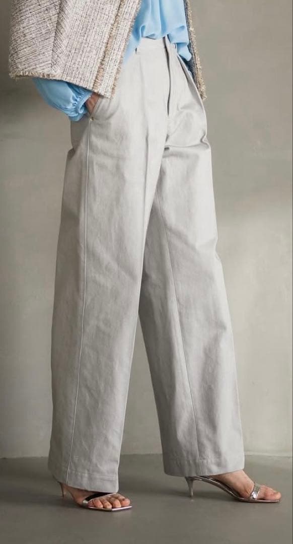 ebure ライトグレー ワイドデニムパンツ