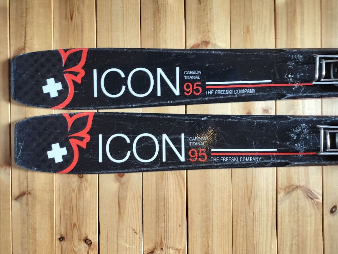 テレマークスキーNTN　板　ビィンディング　ブーツのセット