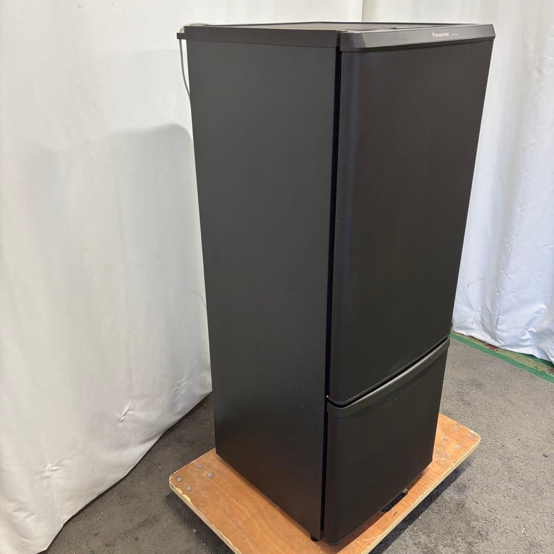 143⭕️冷蔵庫　パナソニック　一人暮らし　安い　綺麗　中古　右開　黒　設置無料