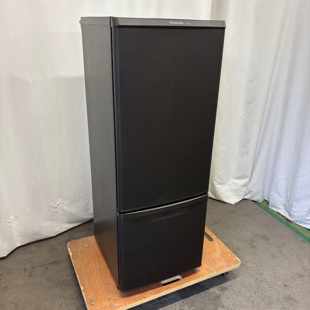 143⭕️冷蔵庫　パナソニック　一人暮らし　安い　綺麗　中古　右開　黒　設置無料