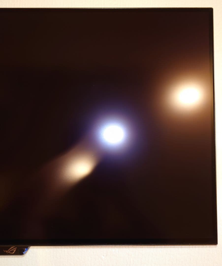 ASUS ROG Swift OLED PG27AQDM 27型 240Hz