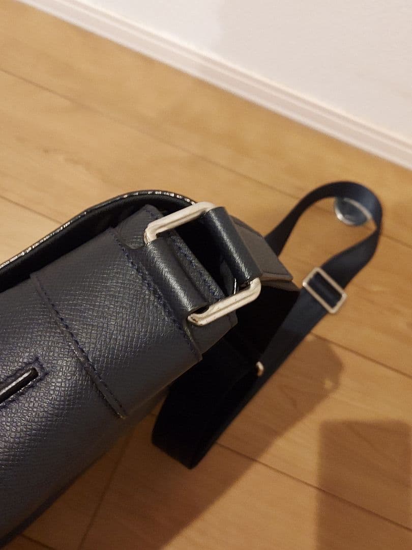 S*'様 ルイヴィトン タイガ ロマンMM ショルダーバッグ レザー