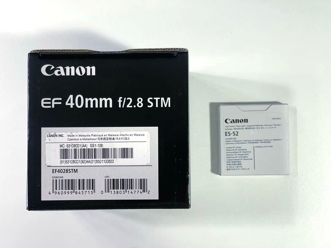 【Canon】パンケーキレンズEF40mm f/2.8STM レンズとフード
