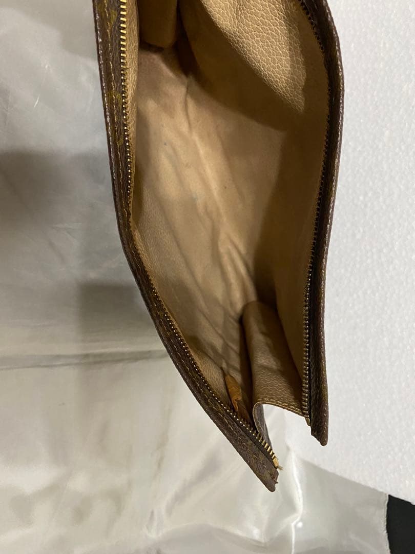 ルイビトン　サイドバッグ