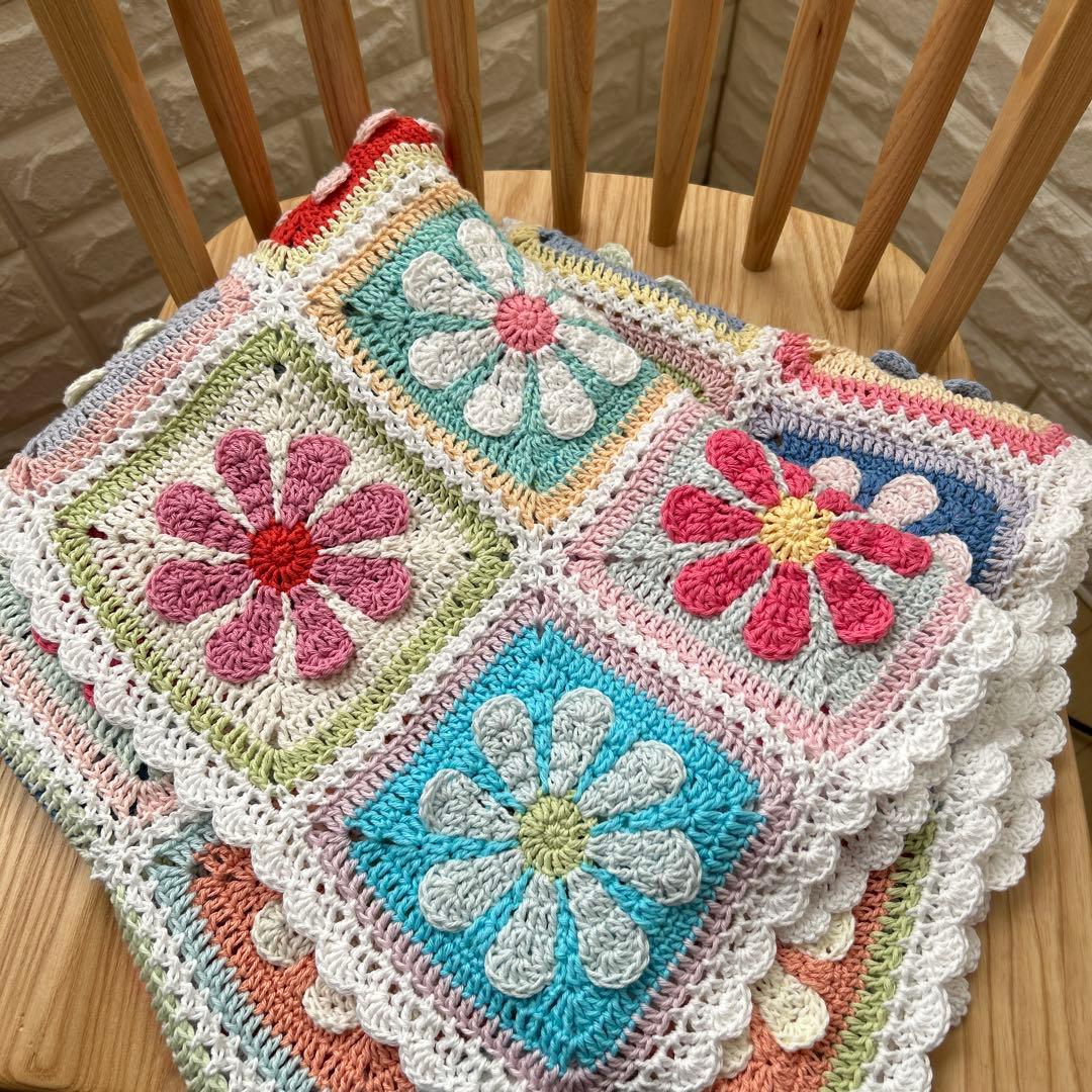 デイジーモチーフ マルチカバー 手編み ブランケット グラニースクエア