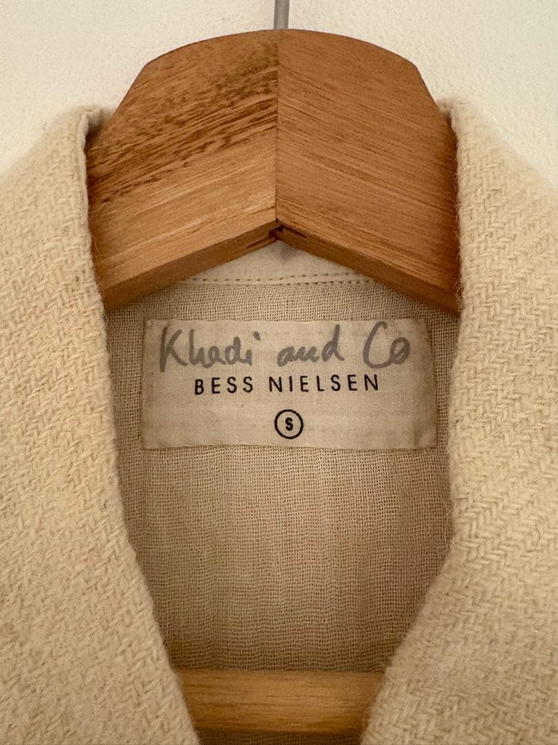 Khadi and Co ウールベスト　ホワイトジレS