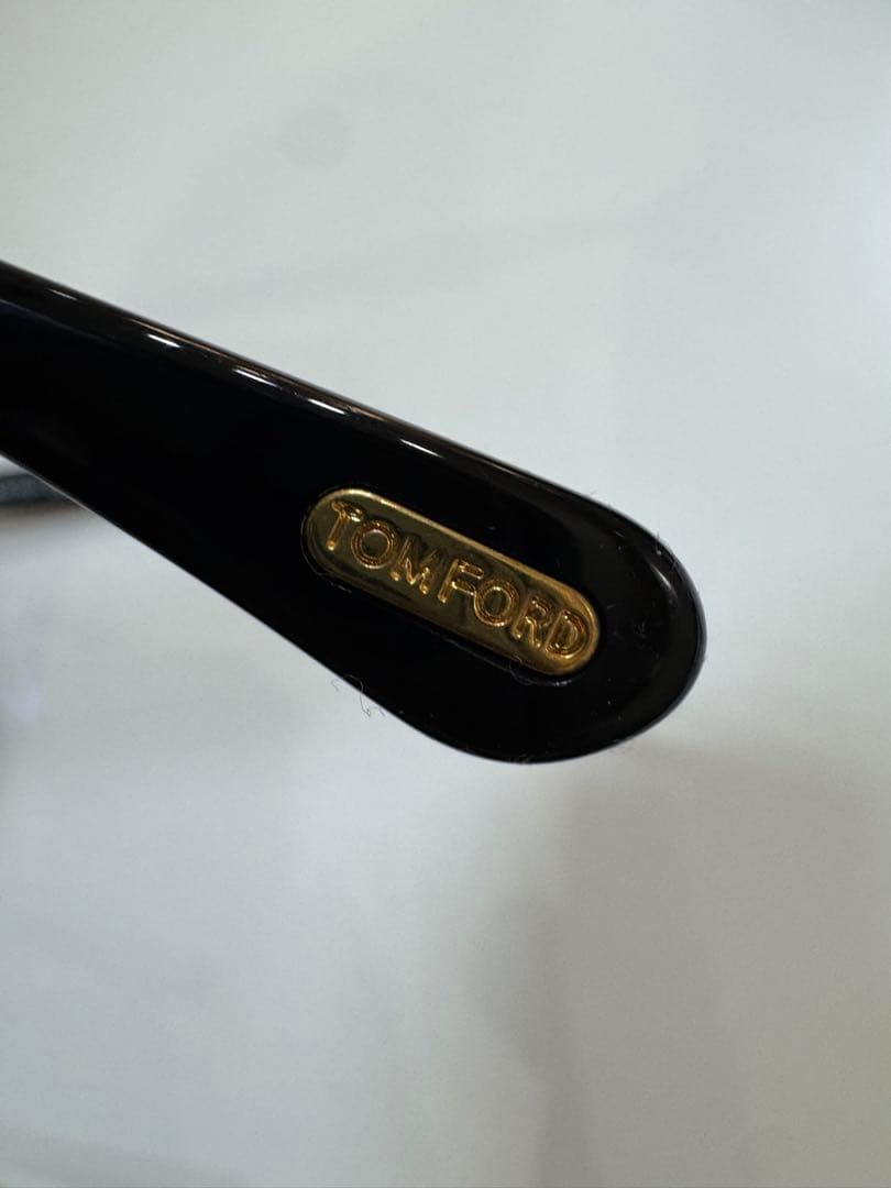トムフォード　サングラス　TF5146　001　箱付き