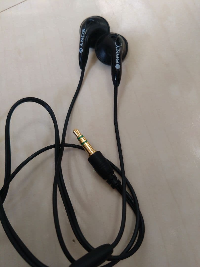 ポータブルプレーヤー SONY MD WALKMAN MZ-E909