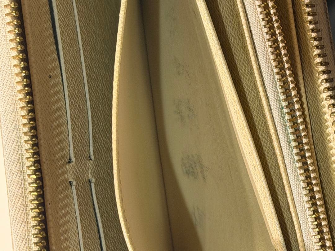 値下げ！ルイヴィトン ダミエアズール ジッピーウォレット N60019