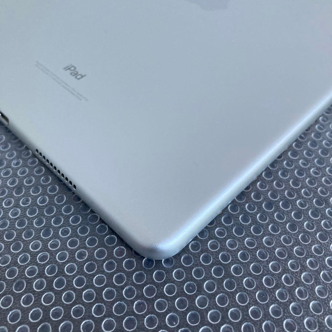 750 外観美品☆iPad Pro 256GB 10.5インチ SIMフリー☆