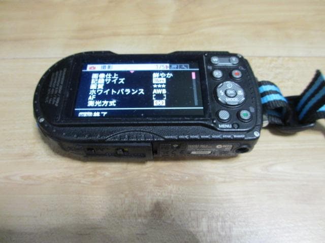 ペンタックス デジタルカメラ PENTAX WG-3 [ホワイト・ブルー]