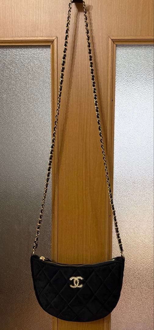 CHANEL シャネル　ベロア　ゴールドチェーン　ポシェット　非売品　ノベルティ