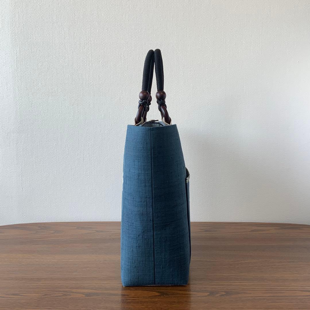 A4サイズ対応　紬帯　白菊の花　リメイク　江戸打紐ハンドルバッグ