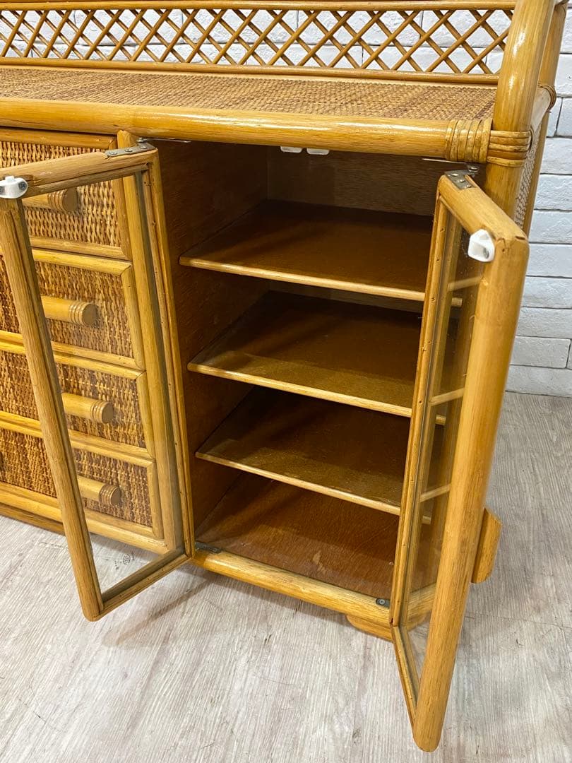 【東京都23区配送無料】ビンテージ　ラタン　チェスト　棚　サイドボード　収納　籠