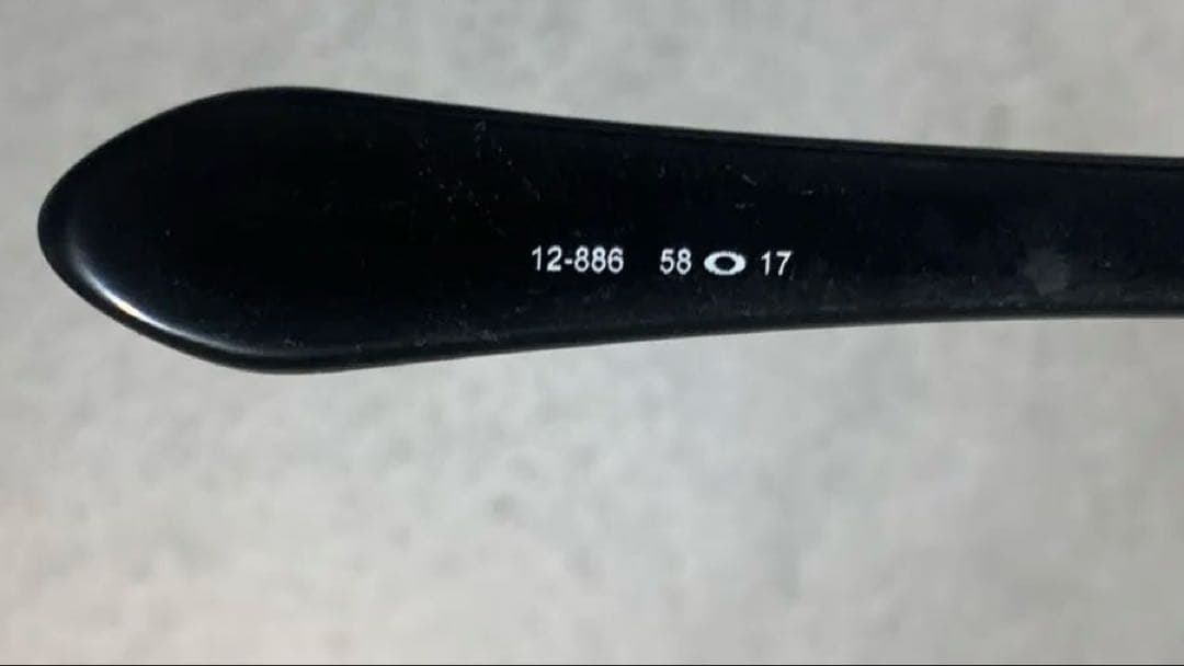 Oakley ブラックサングラス ケース付き made in USA