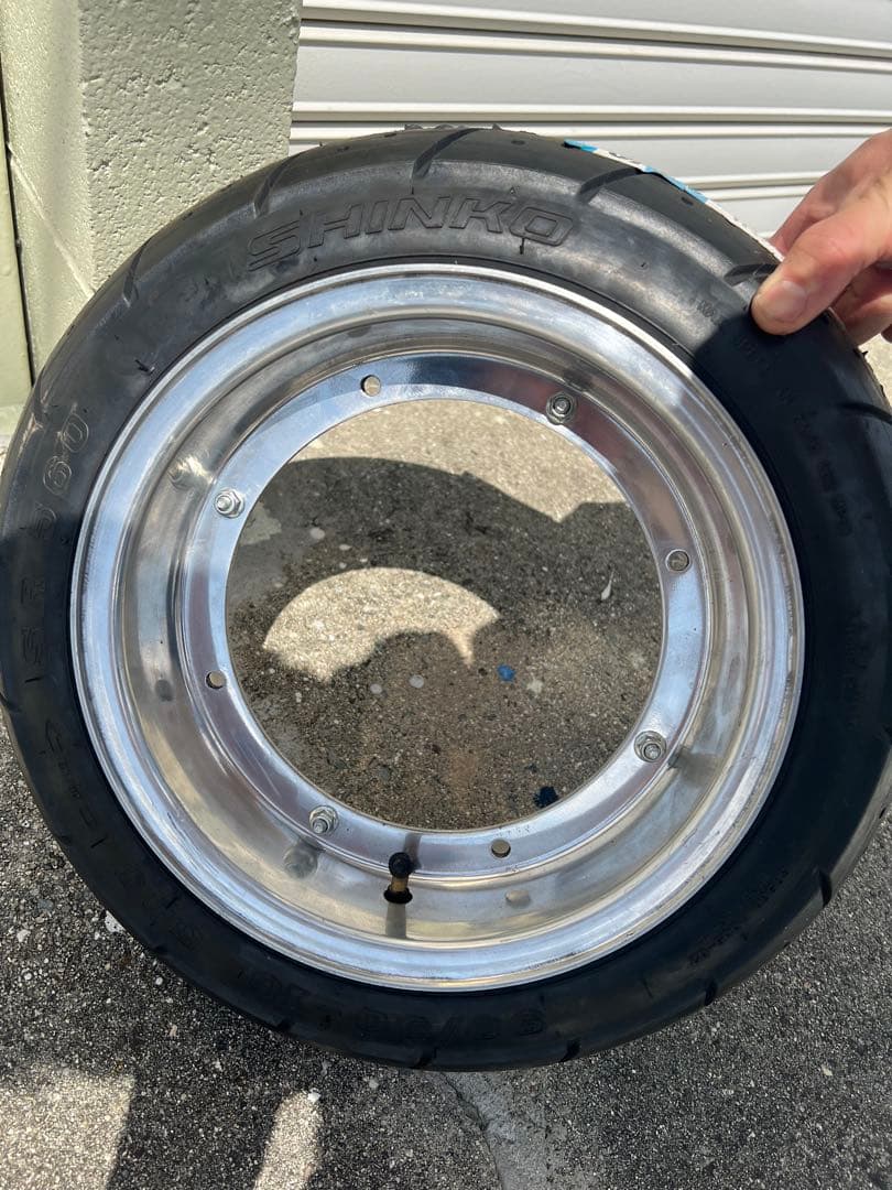 シャリー、ダックス十時ハブ用 4Jホイール 新品タイヤ、チューブ付き